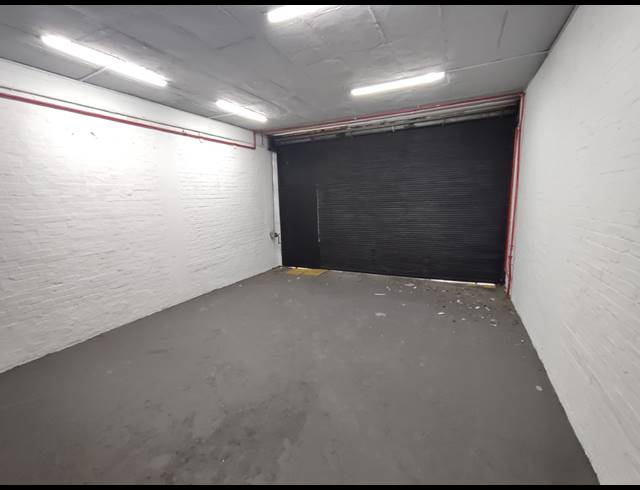 2,400M² BUILDING FOR SALE IN MAITLAND